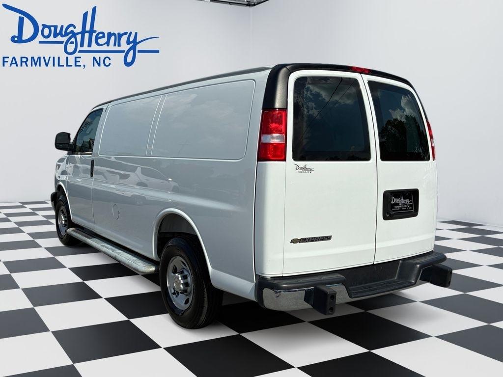 Chevrolet Express Cargo Van  2025