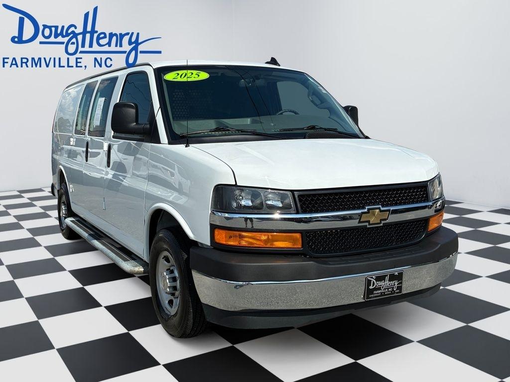 Chevrolet Express Cargo Van  2025