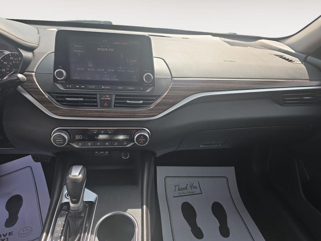 Nissan Altima  2019
