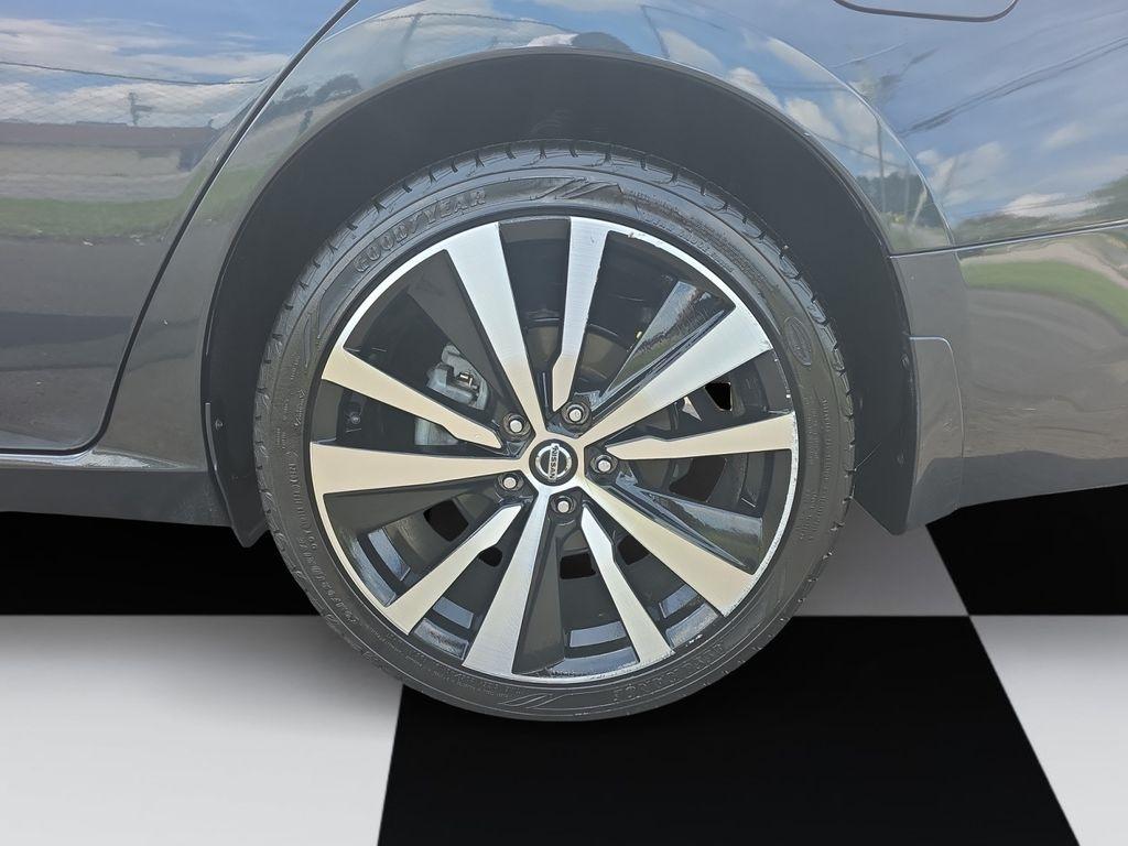 Nissan Altima  2019