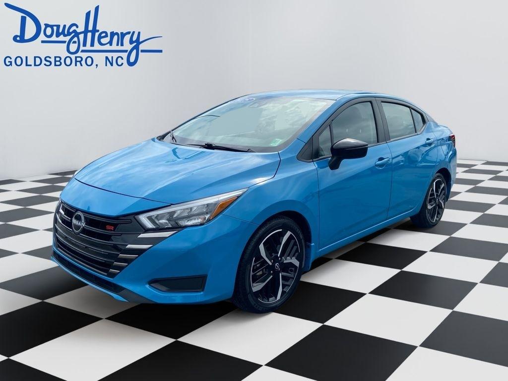 Nissan Versa  2025