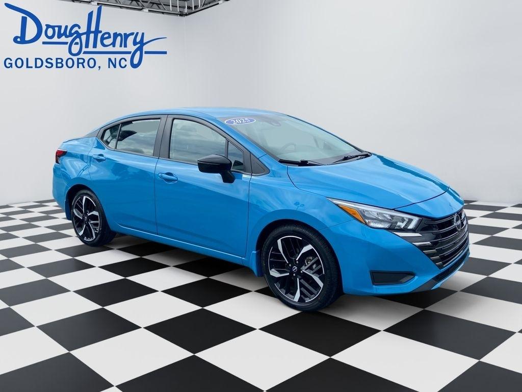 Nissan Versa  2025