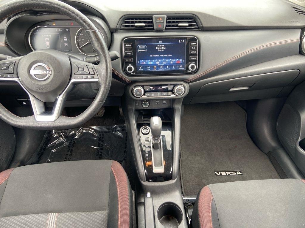 Nissan Versa  2025