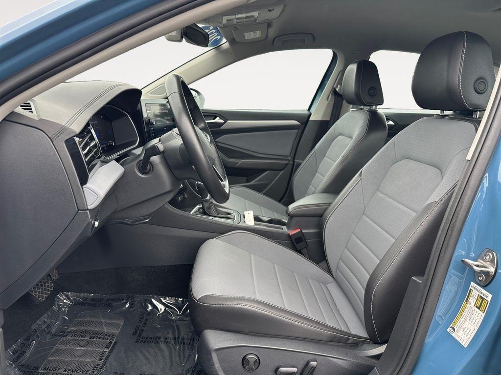Volkswagen Jetta  2025