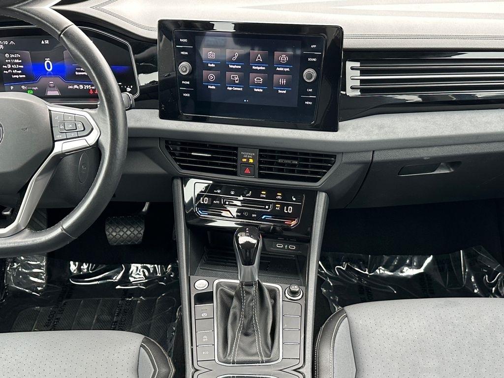 Volkswagen Jetta  2025
