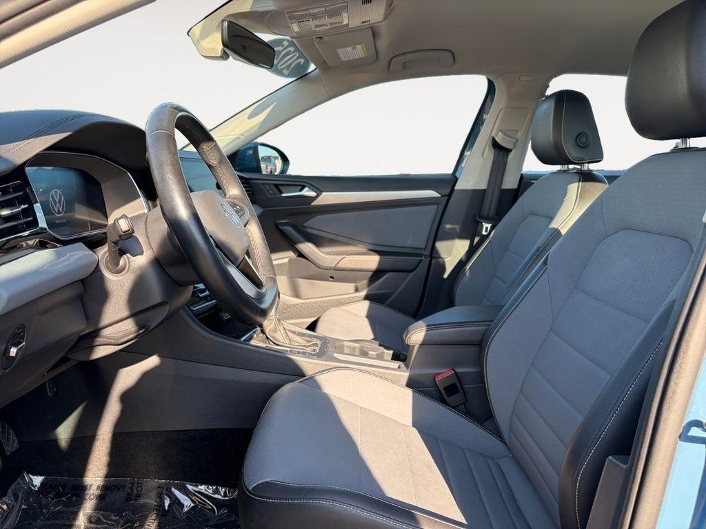 Volkswagen Jetta  2025