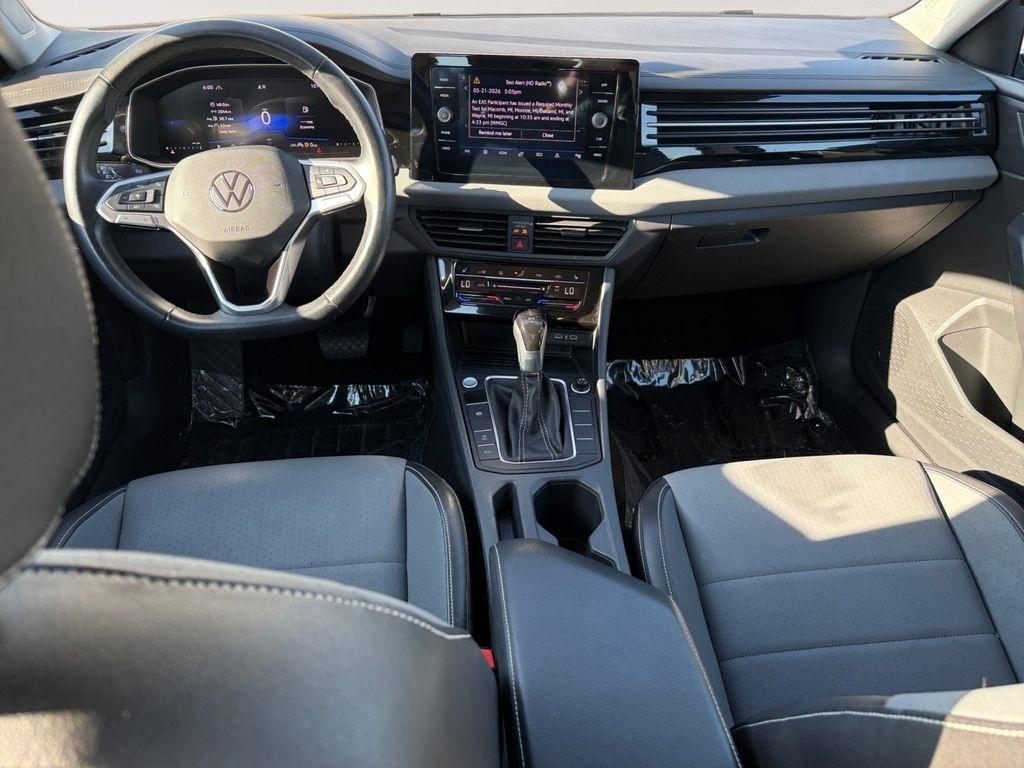 Volkswagen Jetta  2025