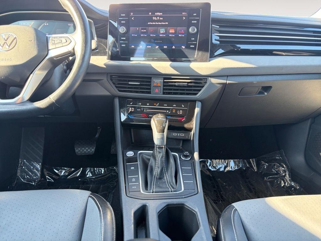 Volkswagen Jetta  2025