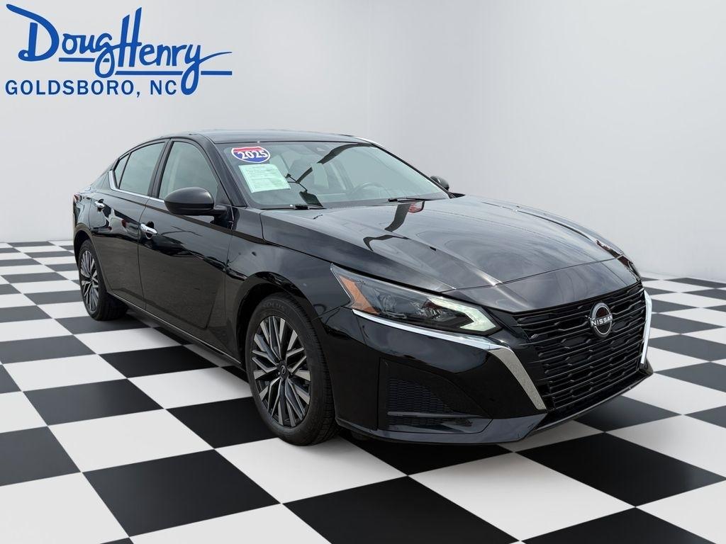 Nissan Altima  2025