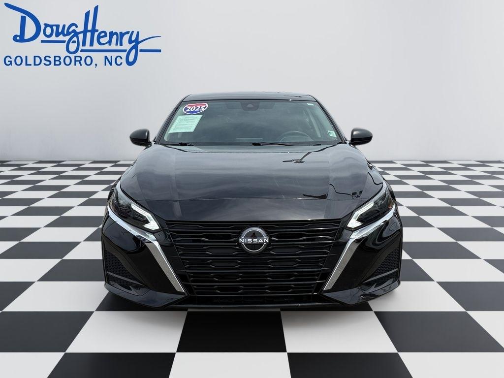 Nissan Altima  2025