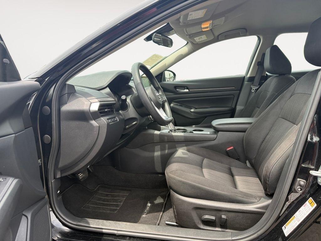 Nissan Altima  2025