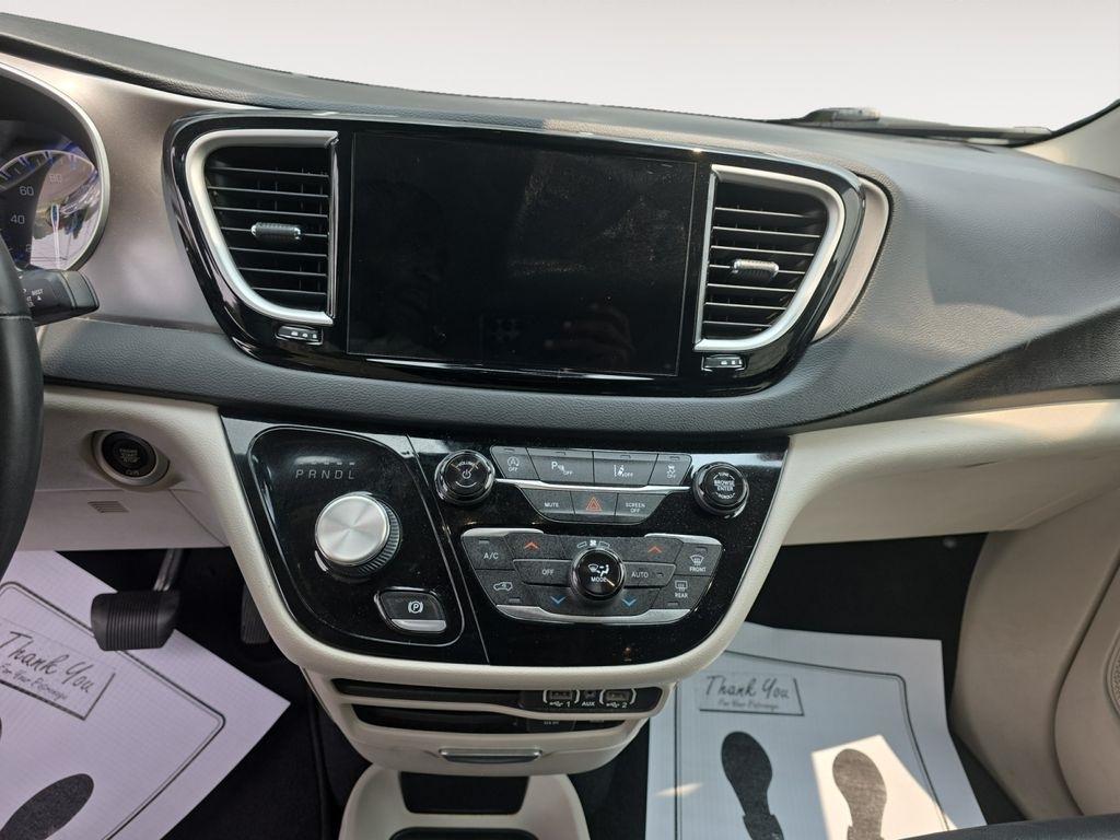 Chrysler Pacifica  2022