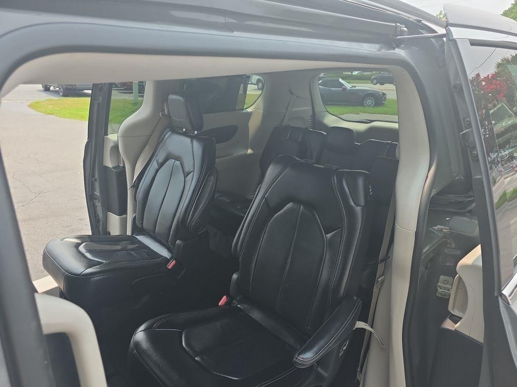 Chrysler Pacifica  2022