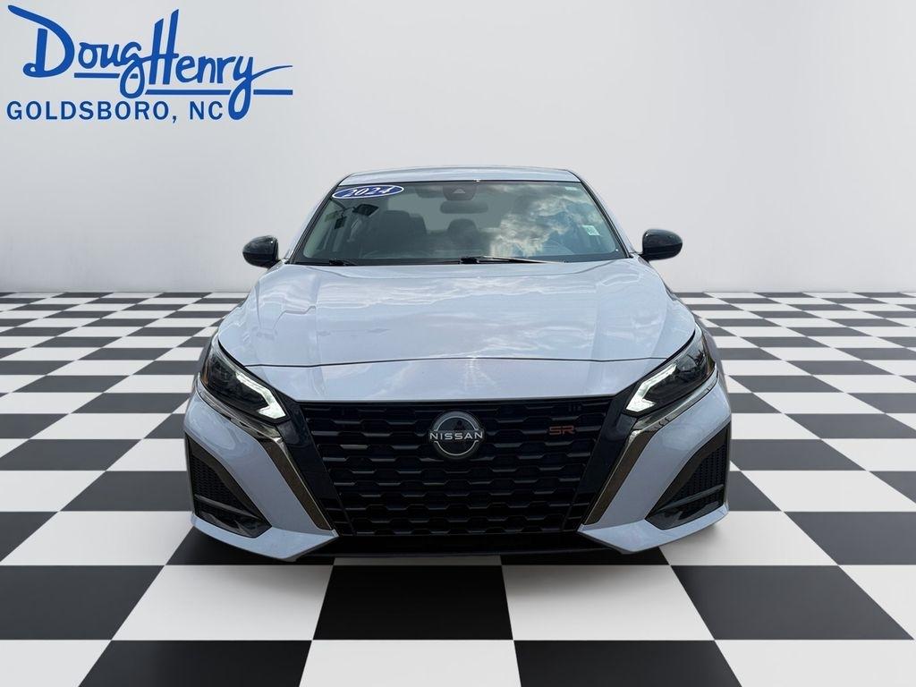 Nissan Altima  2024