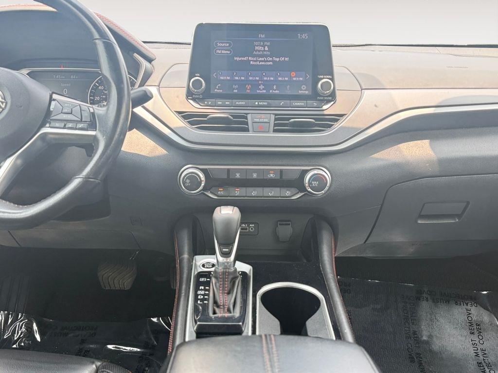 Nissan Altima  2024
