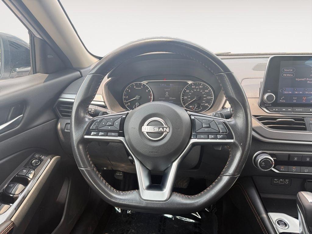 Nissan Altima  2024