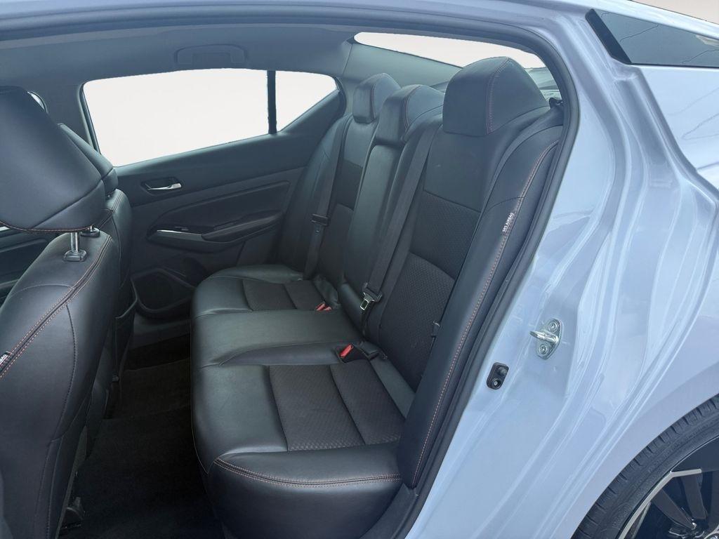 Nissan Altima  2024