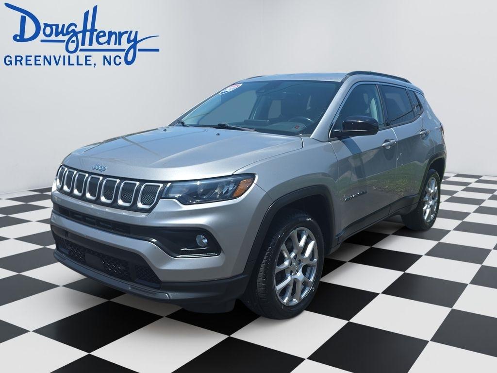 2022 Jeep Compass Latitude Lux