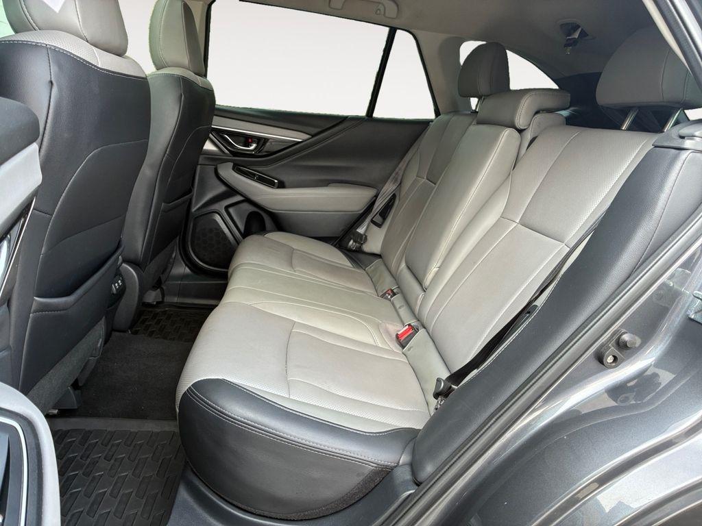 Subaru Outback  2022