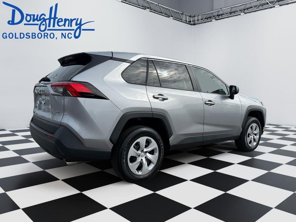 Toyota RAV4  2022