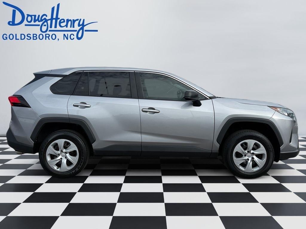 Toyota RAV4  2022