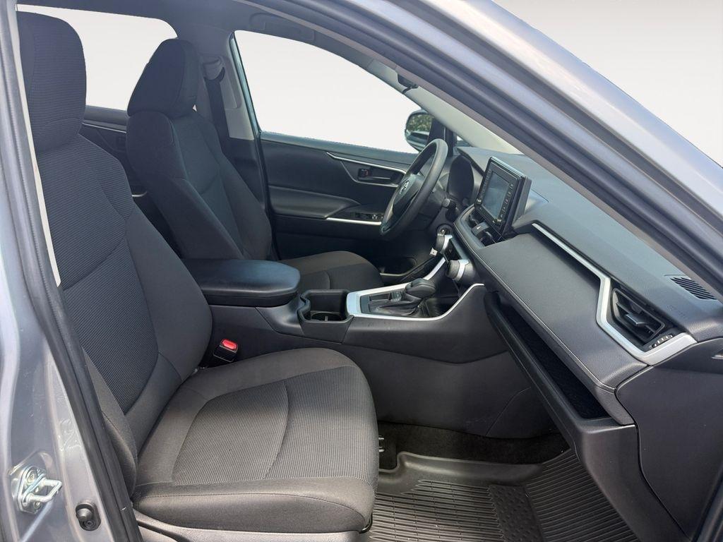 Toyota RAV4  2022