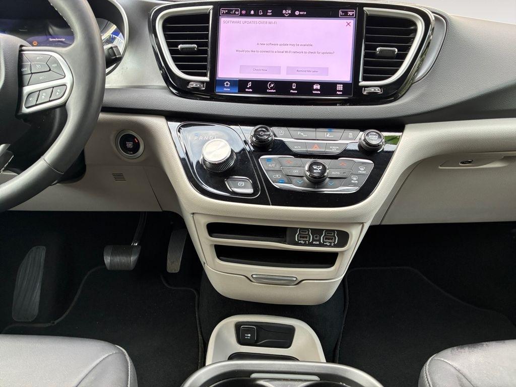 Chrysler Pacifica  2024