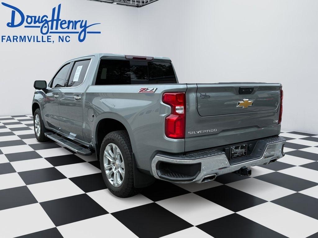 Chevrolet Silverado 1500  2025