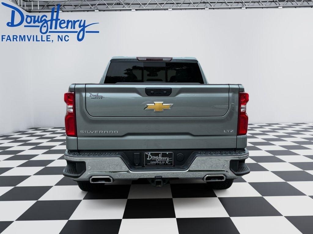 Chevrolet Silverado 1500  2025
