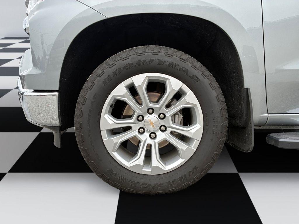 Chevrolet Silverado 1500  2025