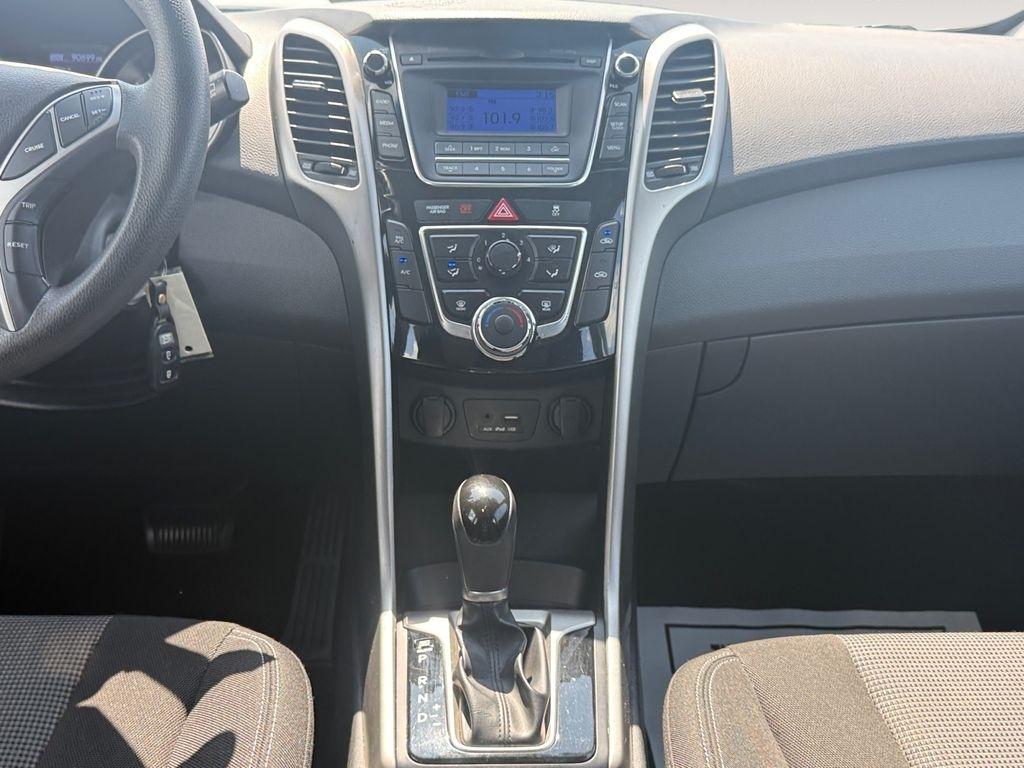 Hyundai Elantra GT  2017