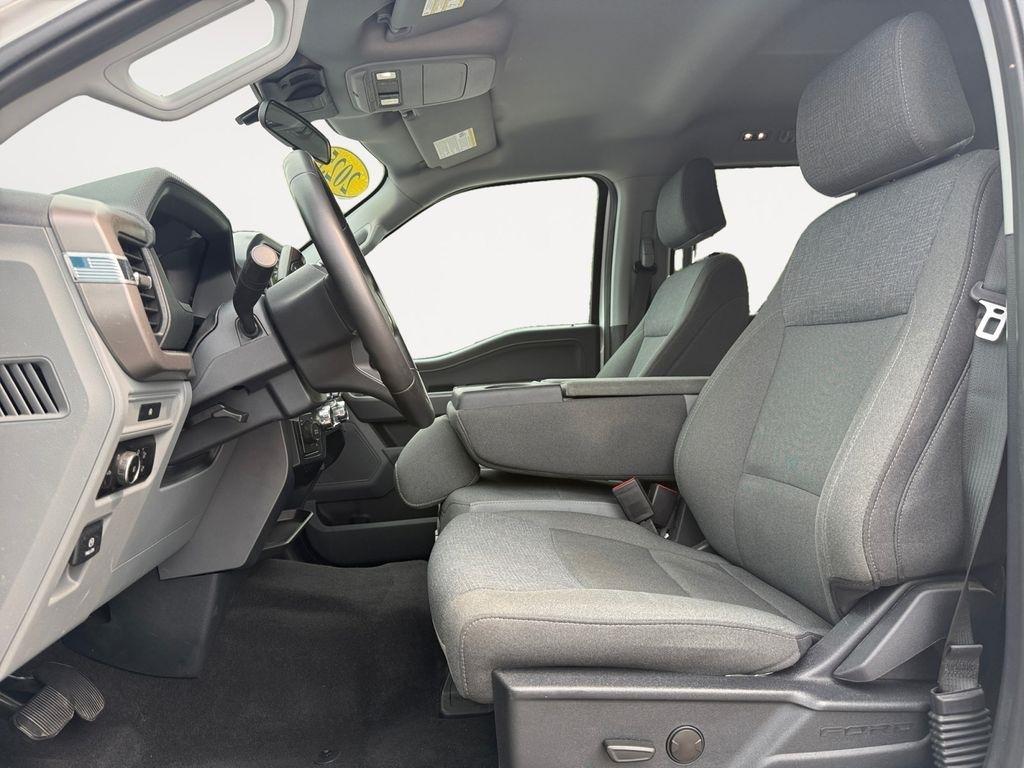 Ford F-150  2025