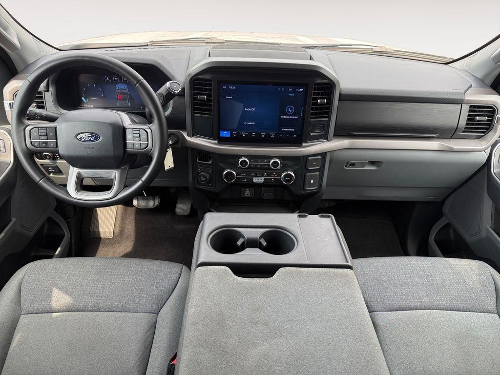 Ford F-150  2025