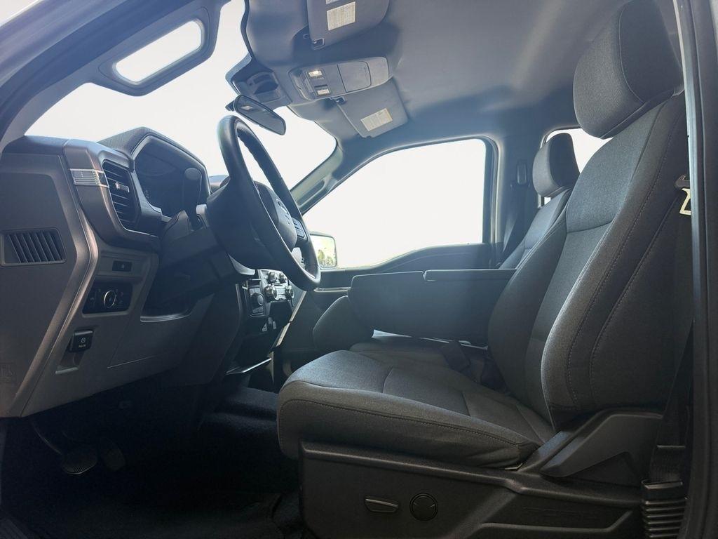 Ford F-150  2025
