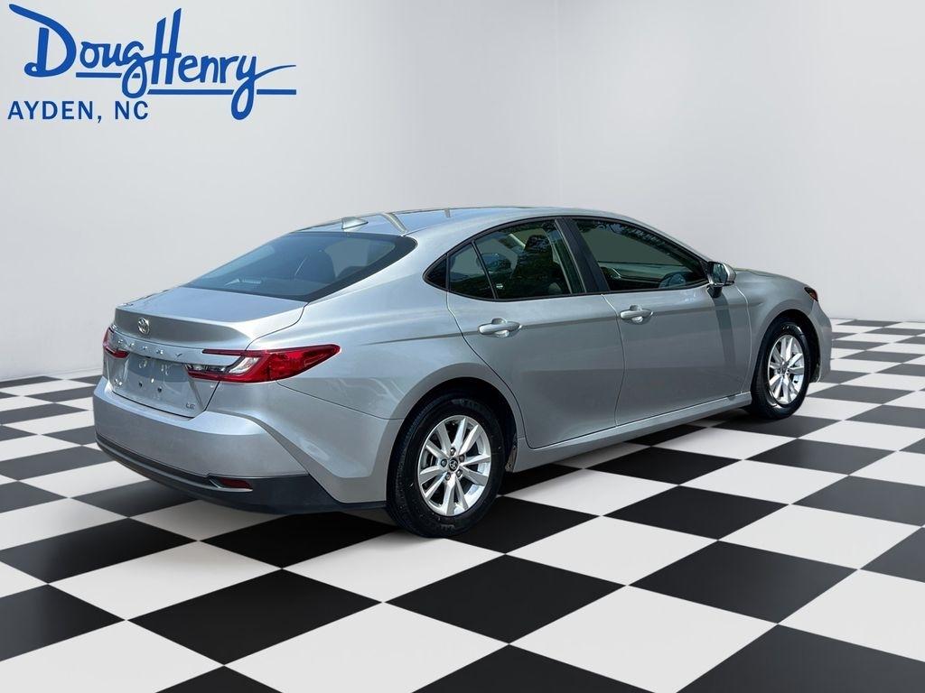 Toyota Camry  2025