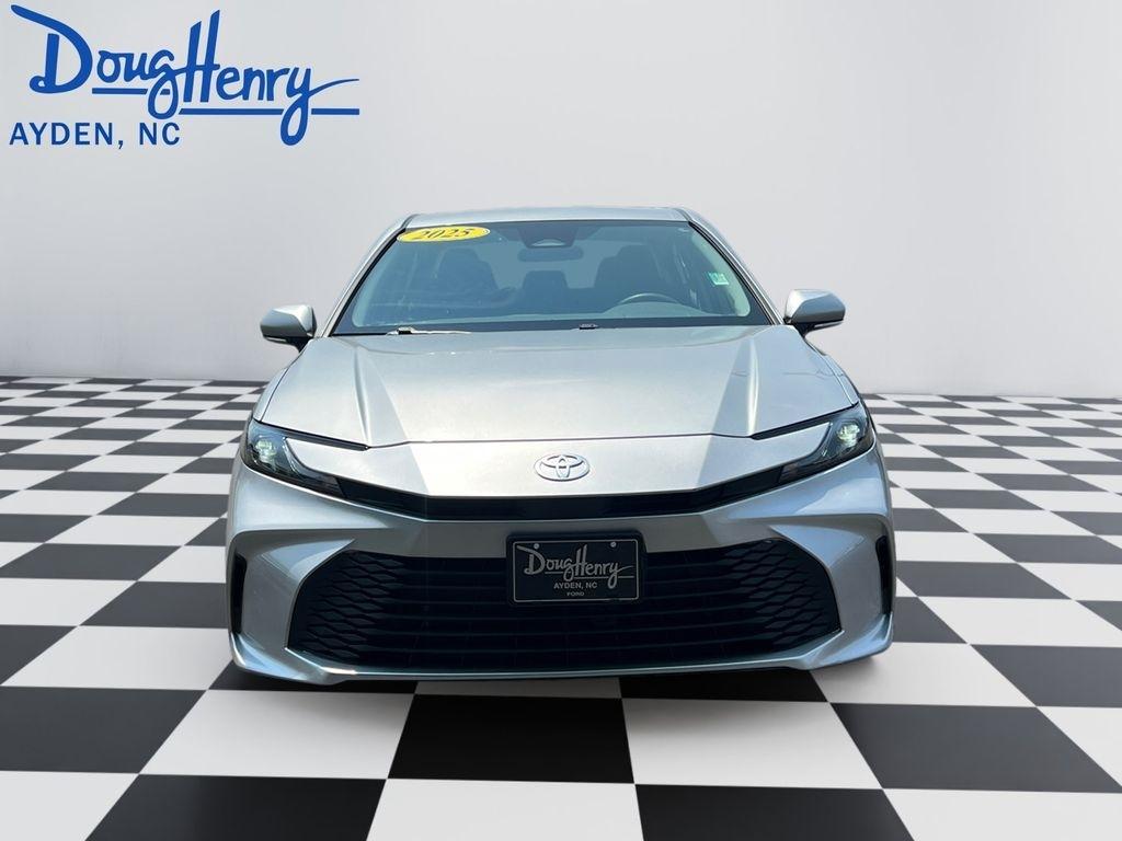 Toyota Camry  2025