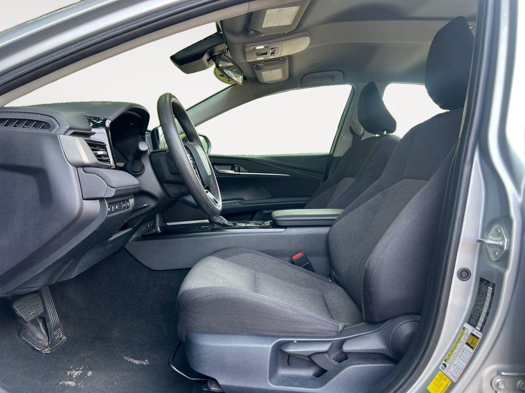 Toyota Camry  2025