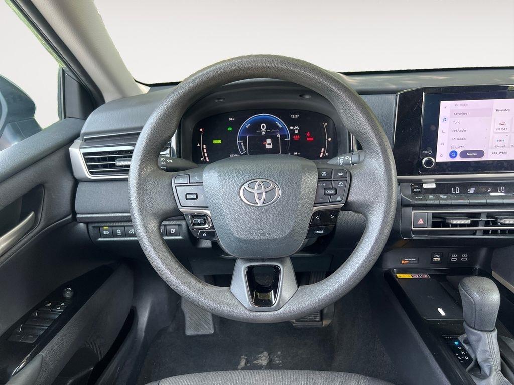 Toyota Camry  2025