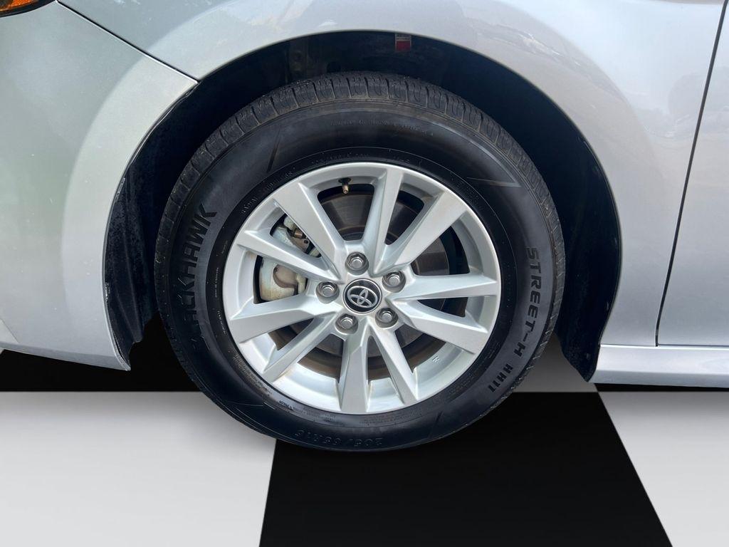 Toyota Camry  2025