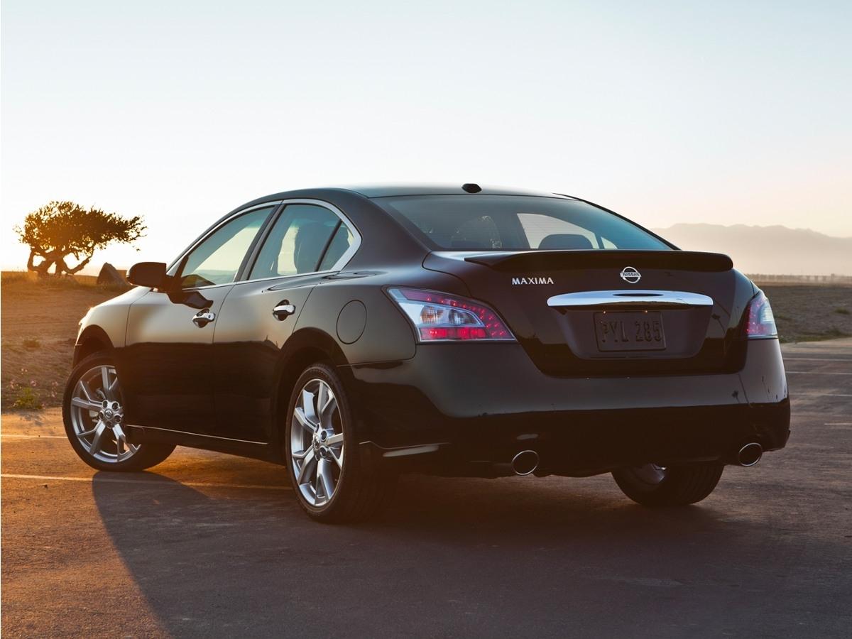 Nissan Maxima  2012