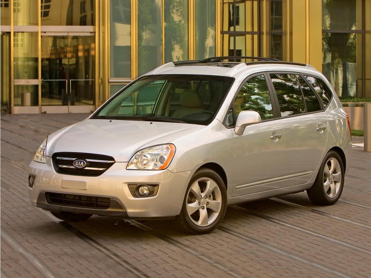 Kia Rondo  2008