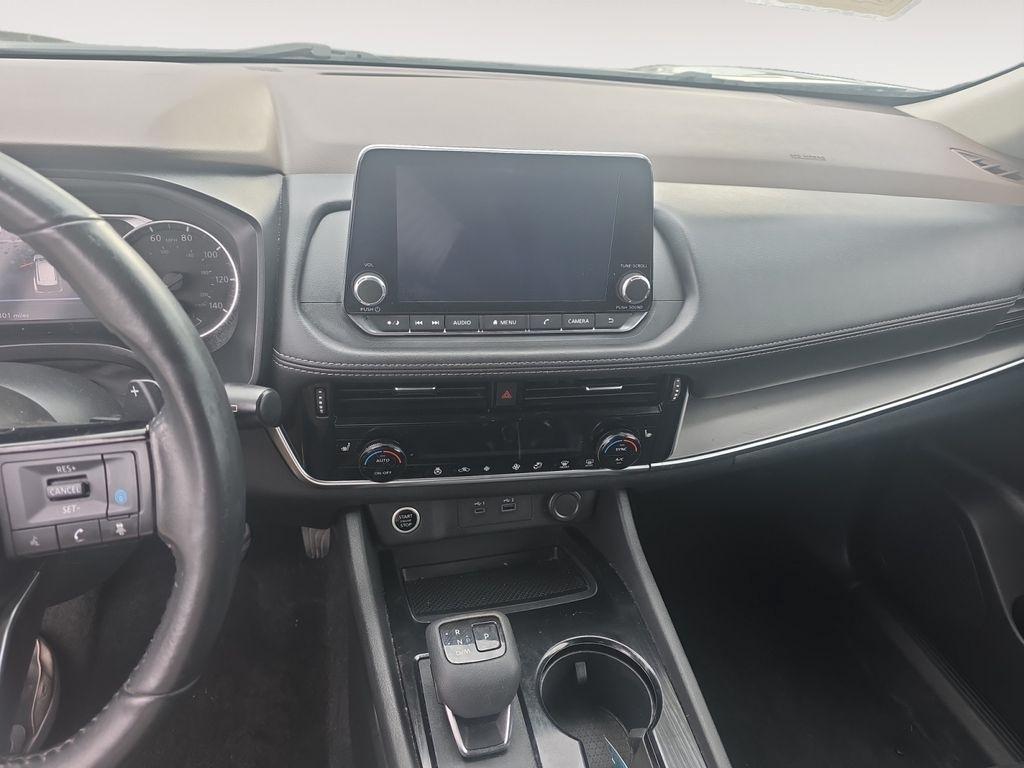 Nissan Rogue  2022