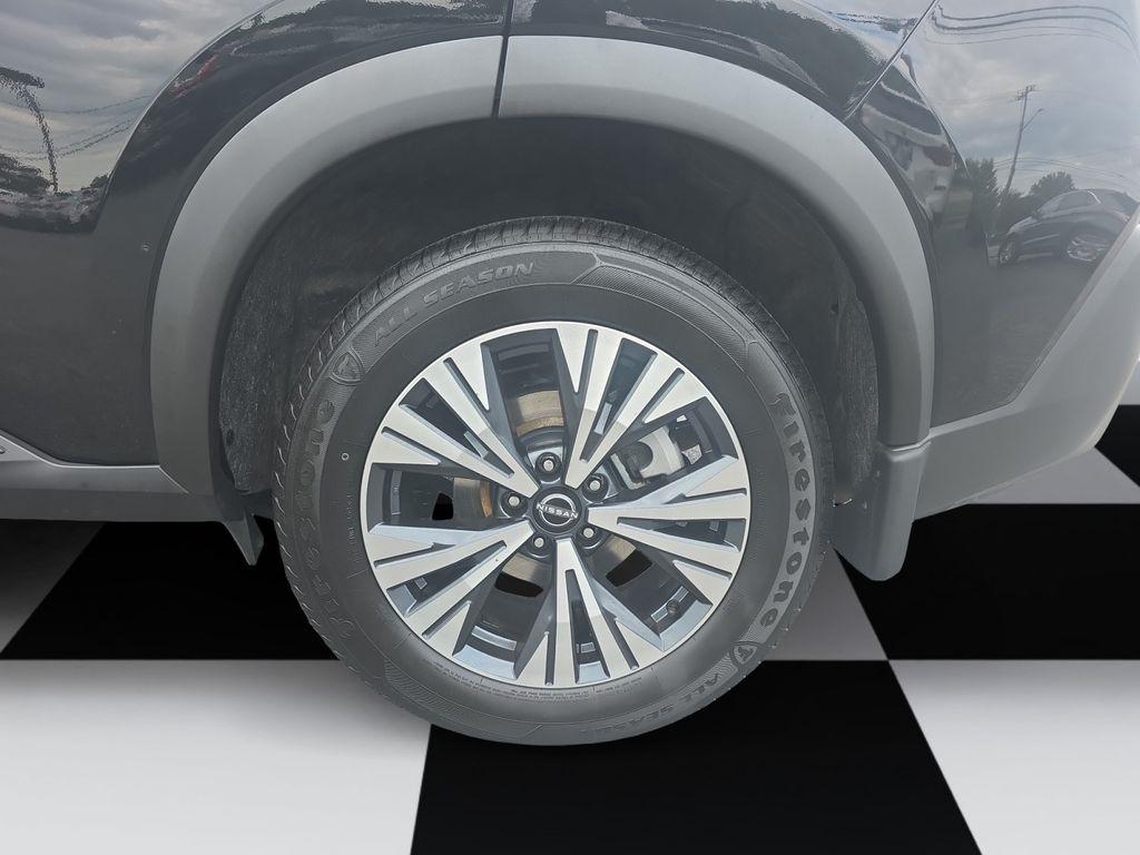 Nissan Rogue  2022