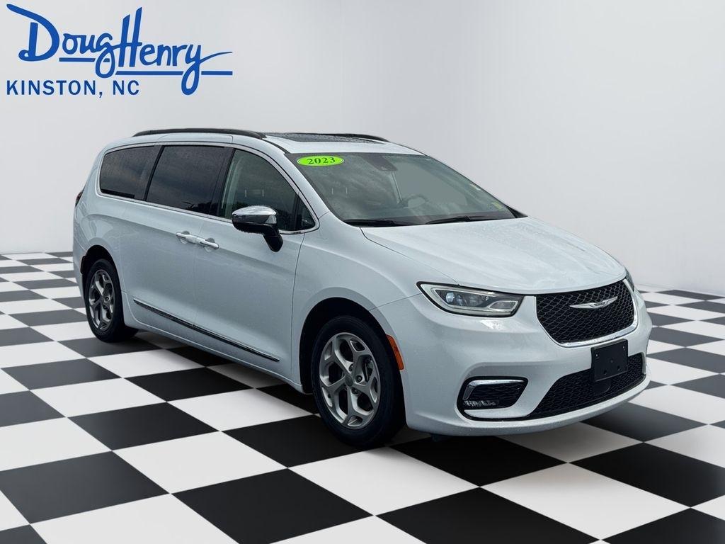 Chrysler Pacifica  2023