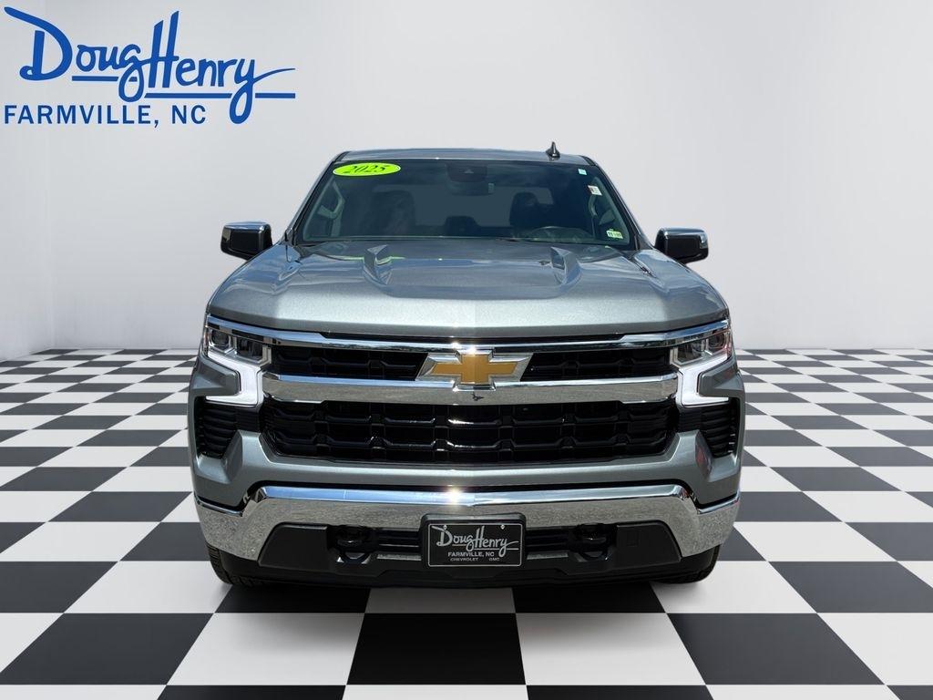 Chevrolet Silverado 1500  2025