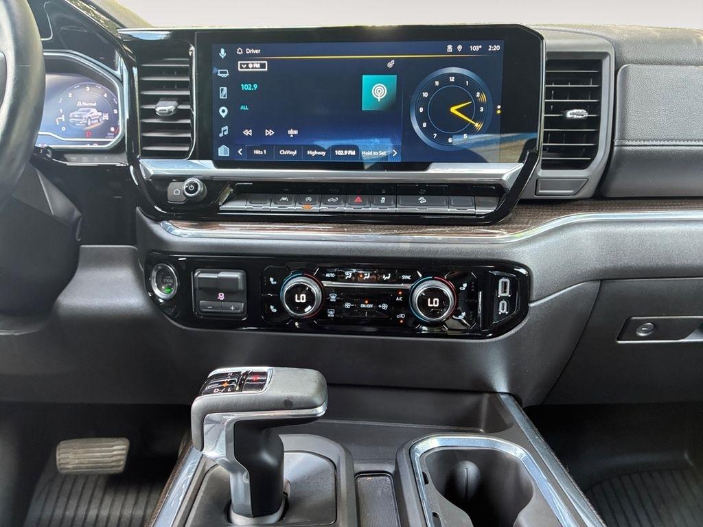 Chevrolet Silverado 1500  2025