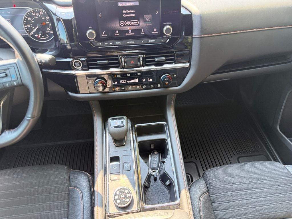 Nissan Pathfinder  2024