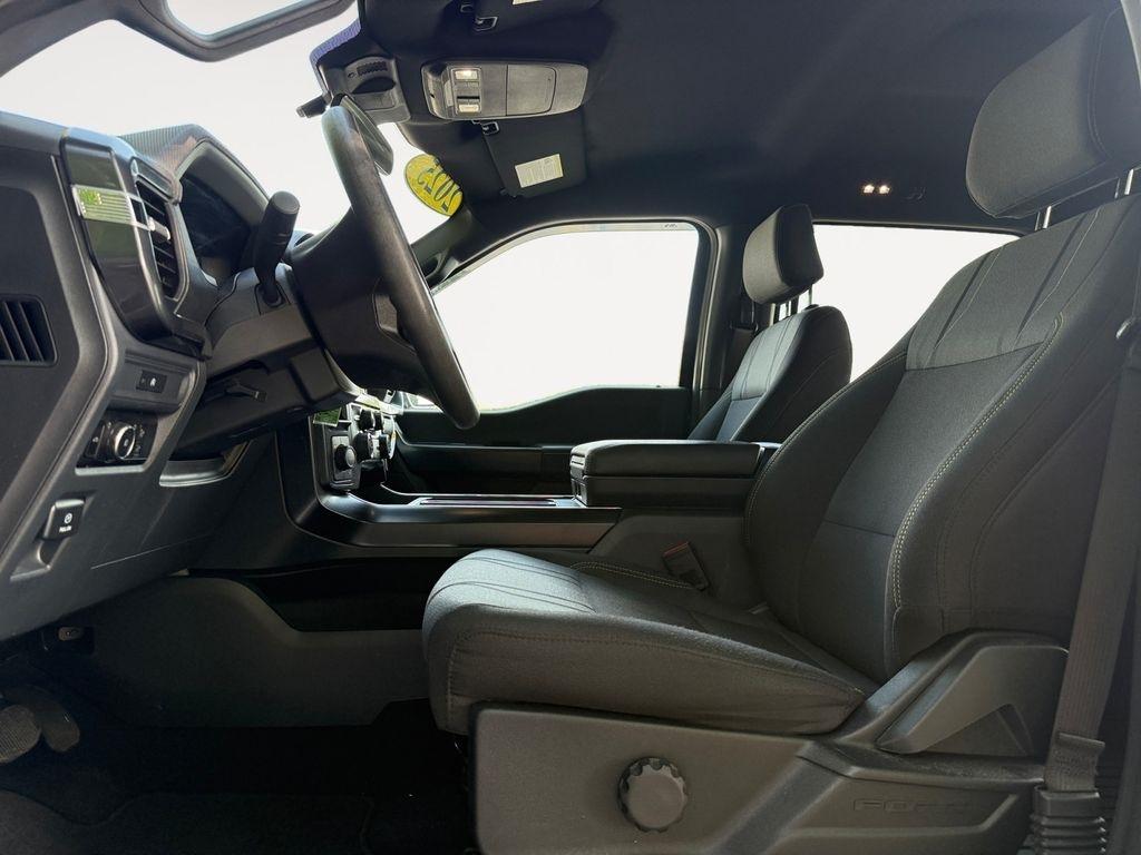 Ford F-150  2025