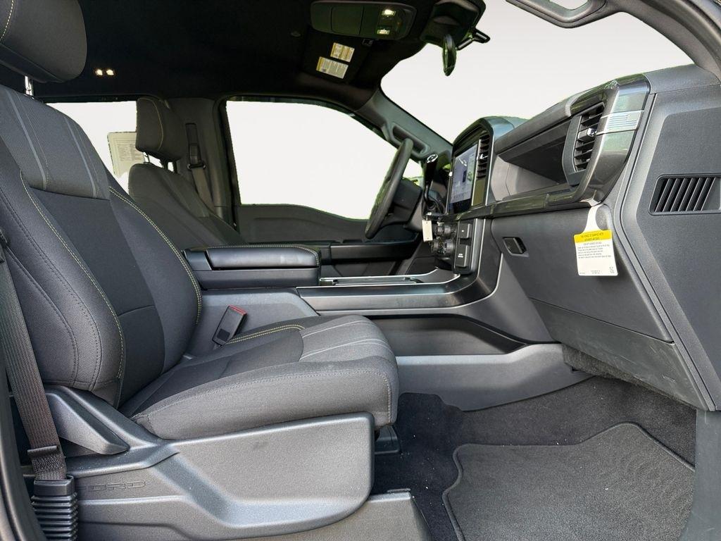 Ford F-150  2025