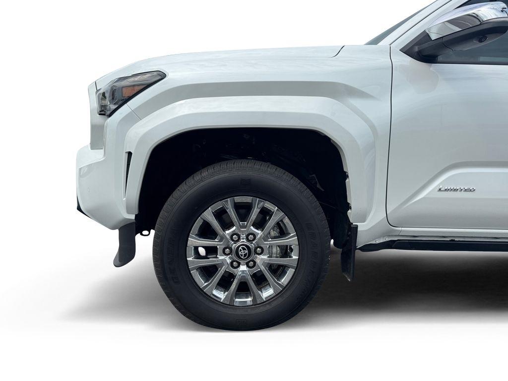 Toyota Tacoma 4WD  2025